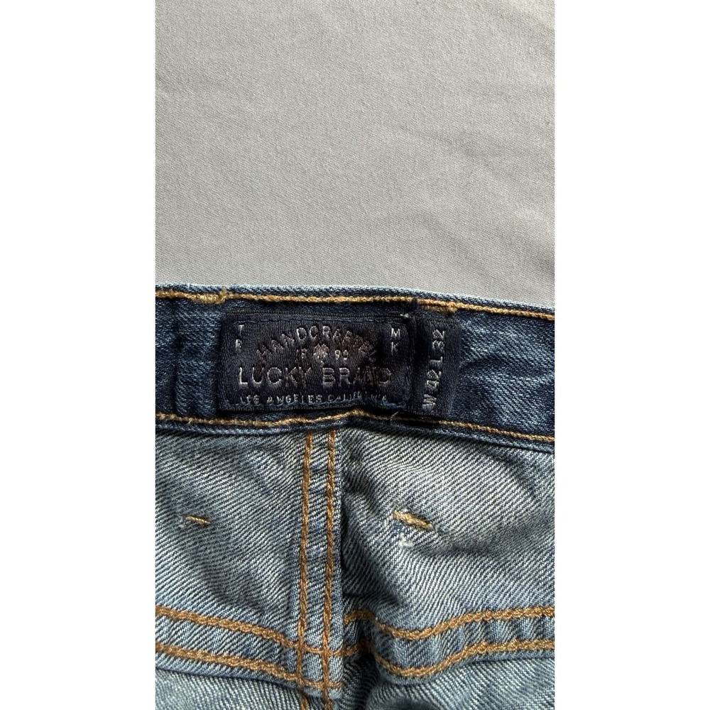 Men's GUC Lucky Brand Jeans Size 42 x 32 Classic Fit Medium Wash Denim - Picture 6 of 7